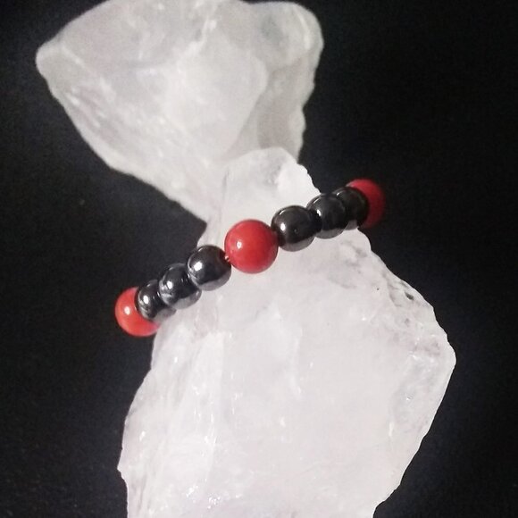 Tranquility! Red Coral & Gray Hematite Beads! S7 Beaded Gemstone Midi Stack Ring - Picture 5 of 7